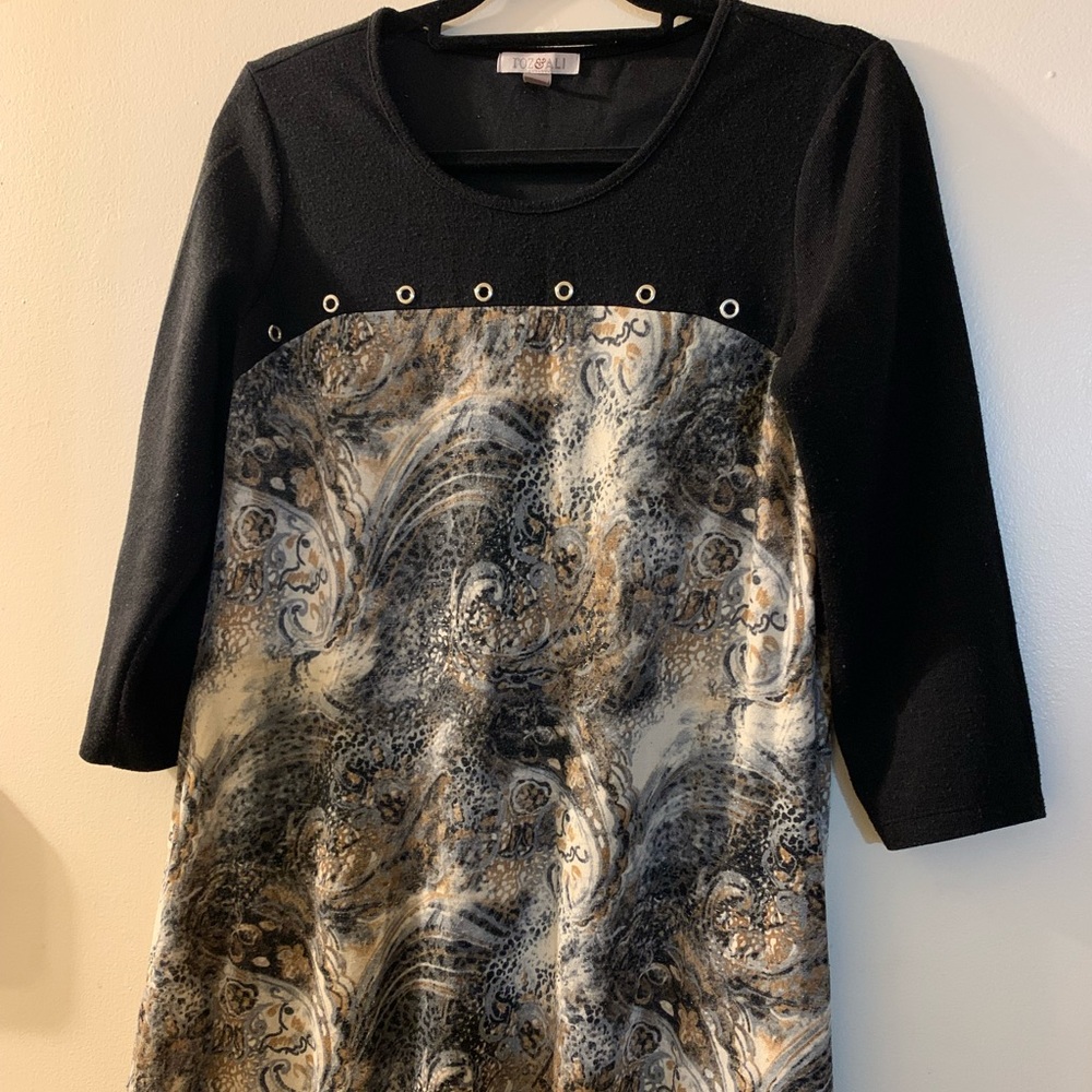 ROZ &ALI Tunic Top